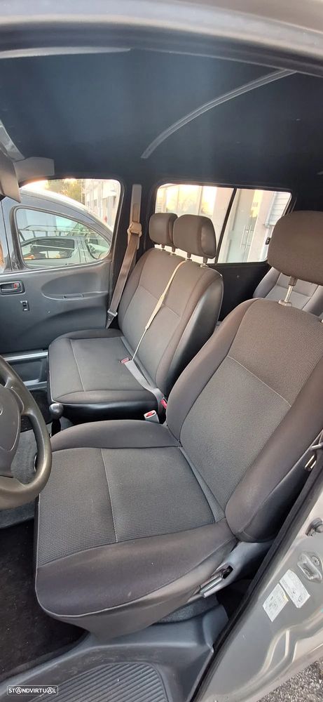 Toyota HiAce 2.4 D LXH12LB - 9