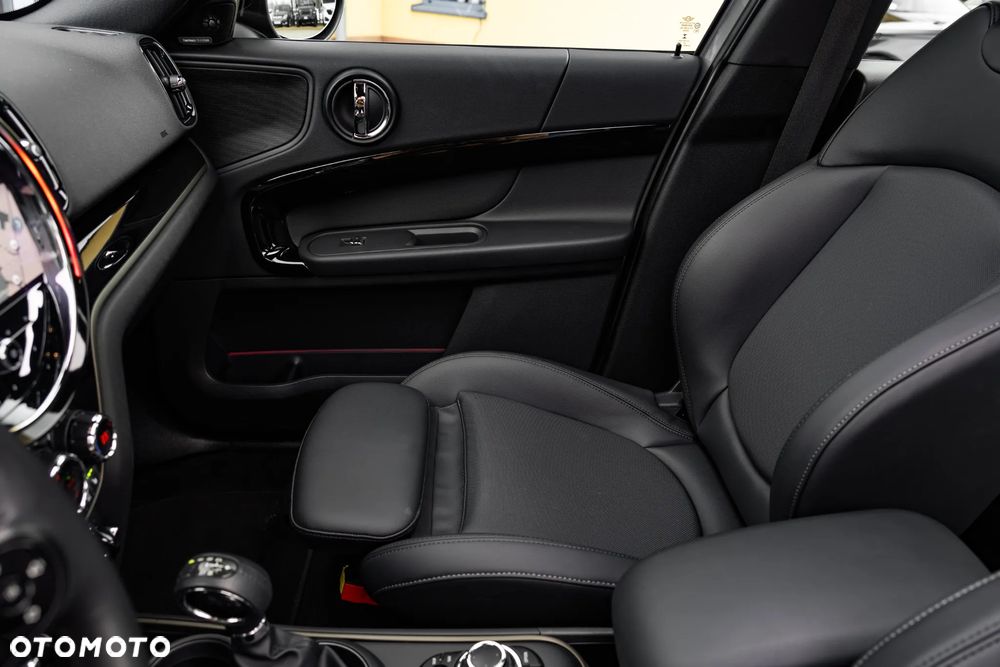 MINI Countryman Cooper SE ALL4 Classic Trim - 21