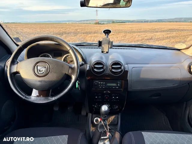 Dacia Duster dCi 110 FAP 4x4 Prestige - 8