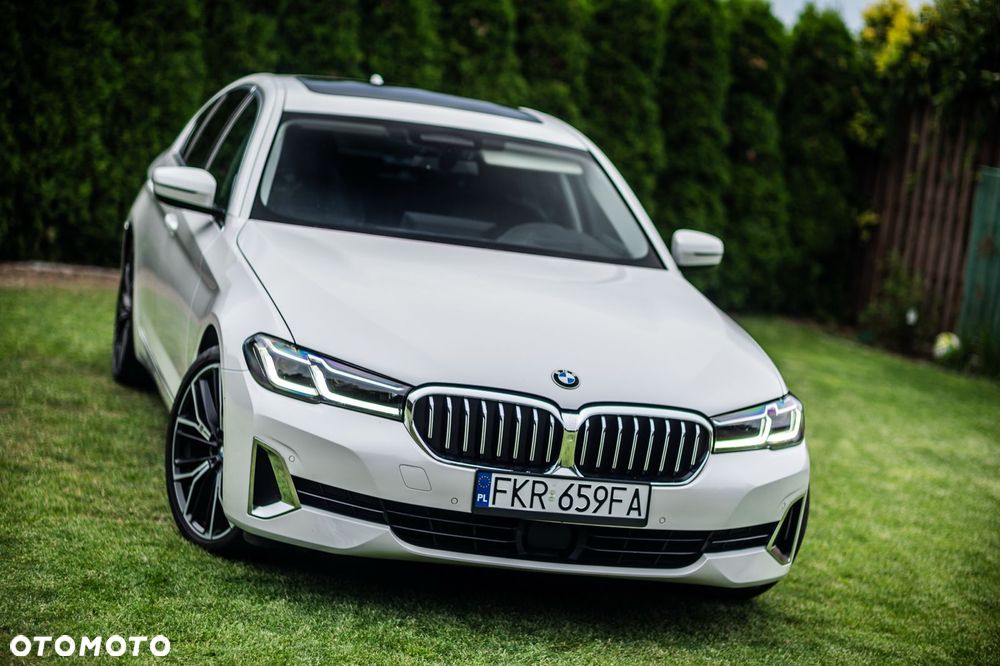 BMW Seria 5 520d xDrive Sport Line - 7