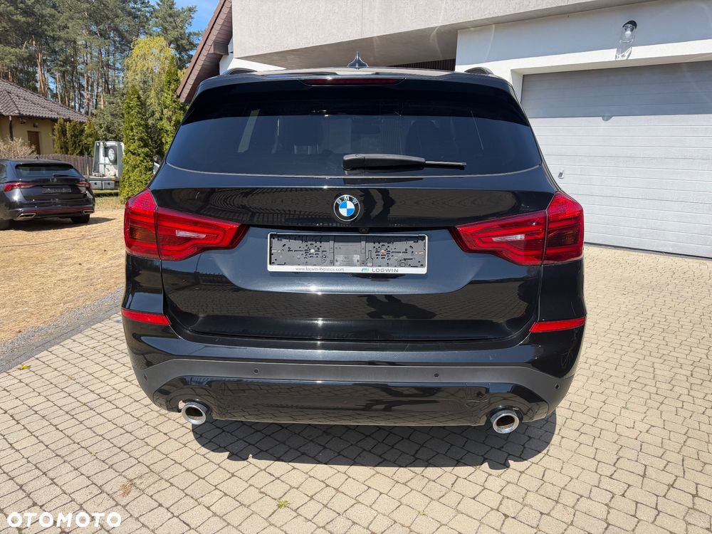 BMW X3 xDrive20d - 8