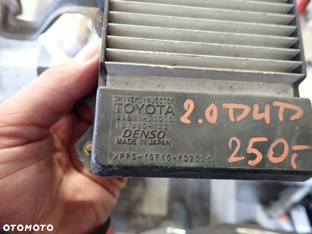 TOYOTA 2.0 D4D STEROWNIK MODUŁ WTRYSKÓW 89871-71010 - 2
