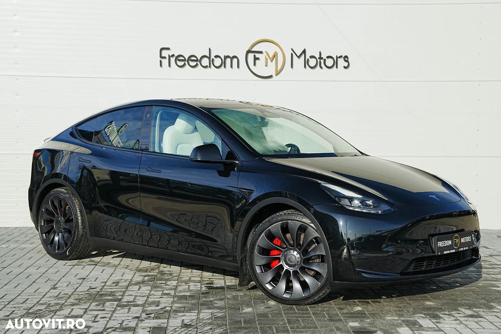 Tesla Model Y - 5