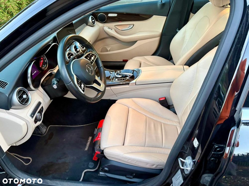 Mercedes-Benz C-Class 2018 photo 5