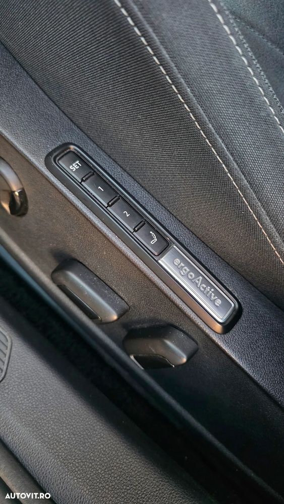 Volkswagen Golf 1.4 eHybrid OPF DSG Style - 8