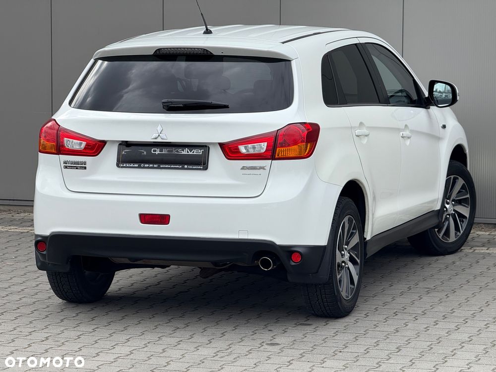 Mitsubishi ASX - 10