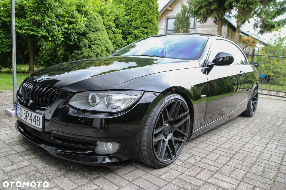 BMW Seria 3 320i - 1