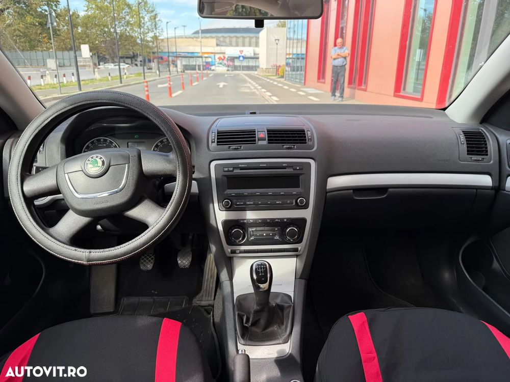 Skoda Octavia 1.6 TDI Ambiente - 12