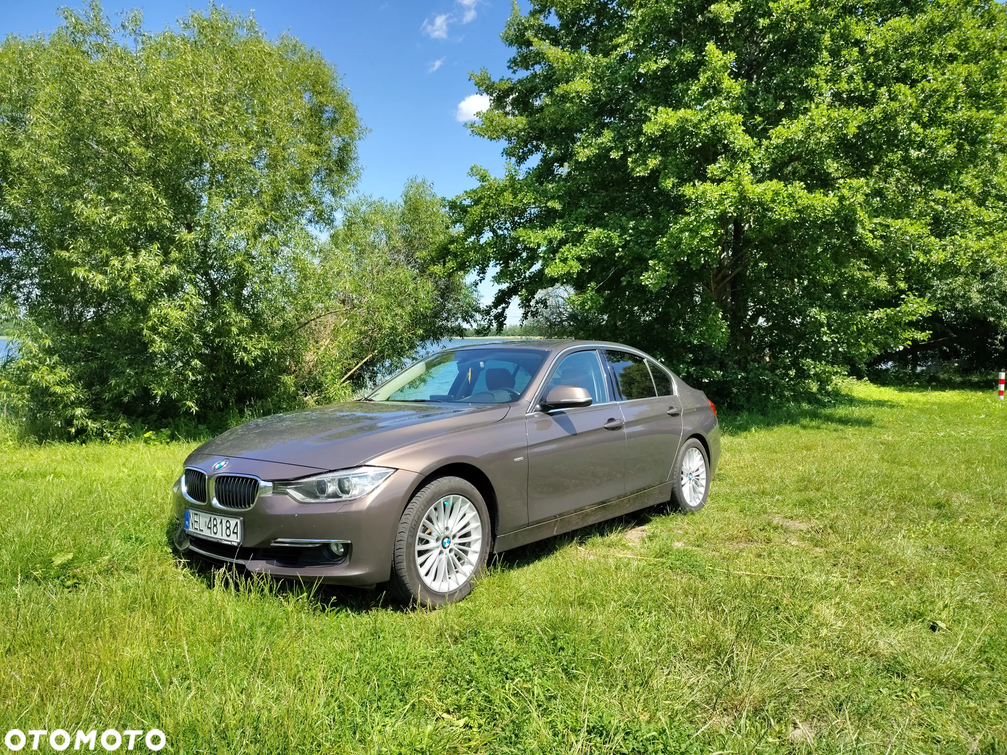 BMW Seria 3 320i Luxury Line - 8