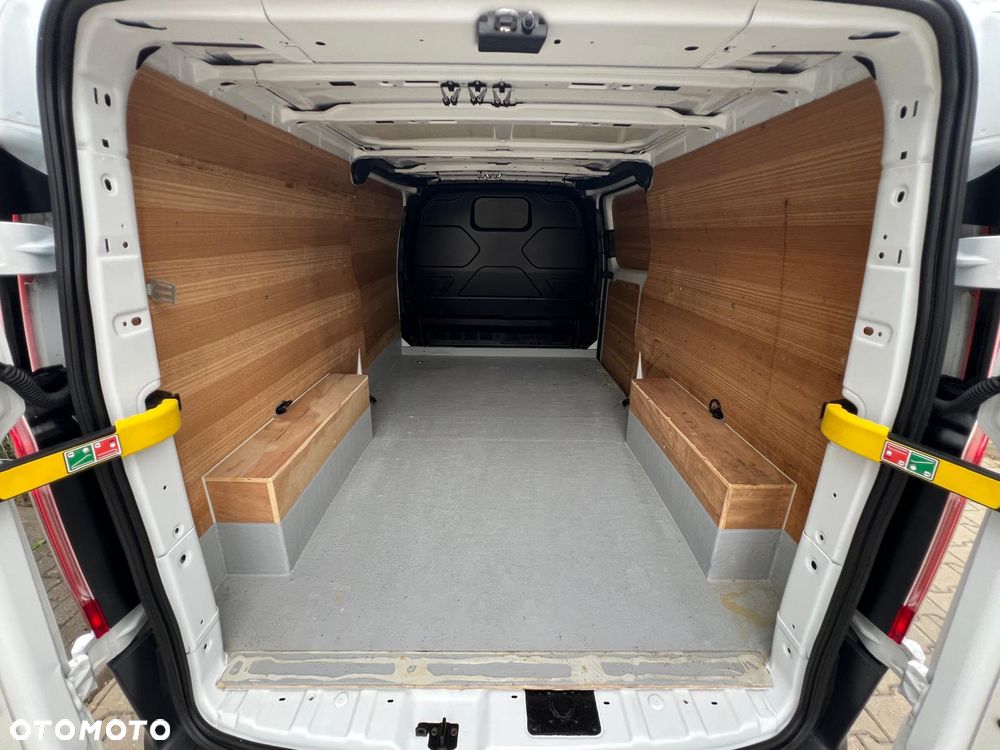 Ford TRANSIT CUSTOM L2H1 2,0 TDCI 130KM BEZWYPADKOWY - 28