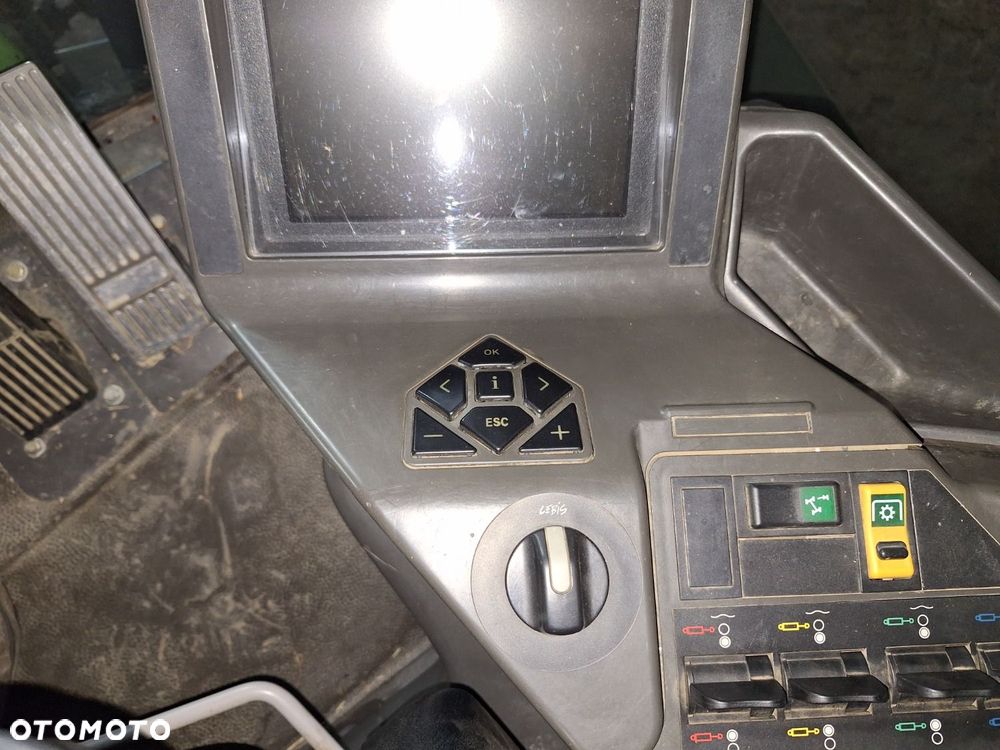 Claas Xerion 3800 4X4 - 21