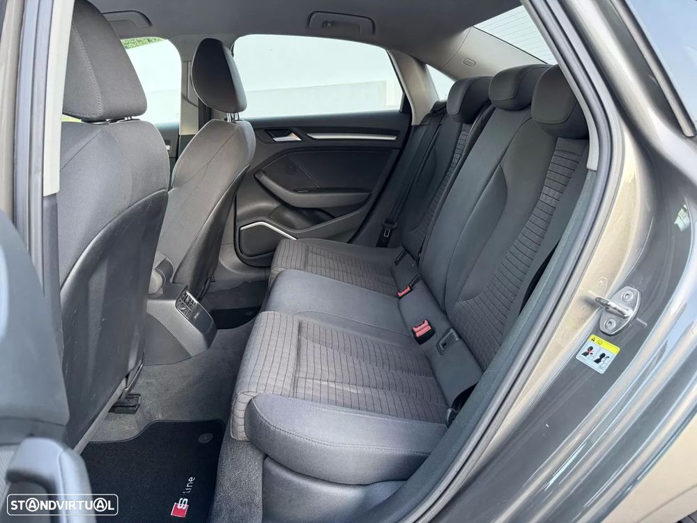 Audi A3 Limousine 1.6 TDI S-line - 12