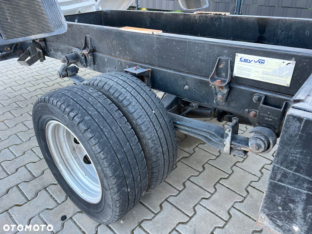 Nissan CABSTAR - 28