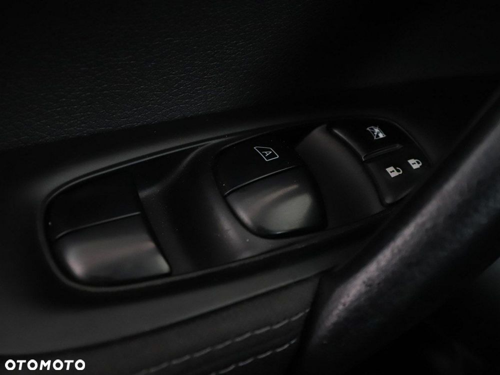 Nissan Qashqai 1.6 dCi 360 S&S - 35