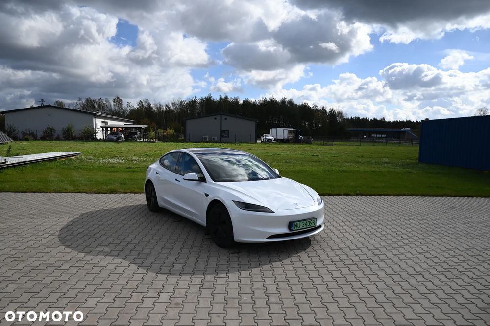 Tesla Model 3 - 26