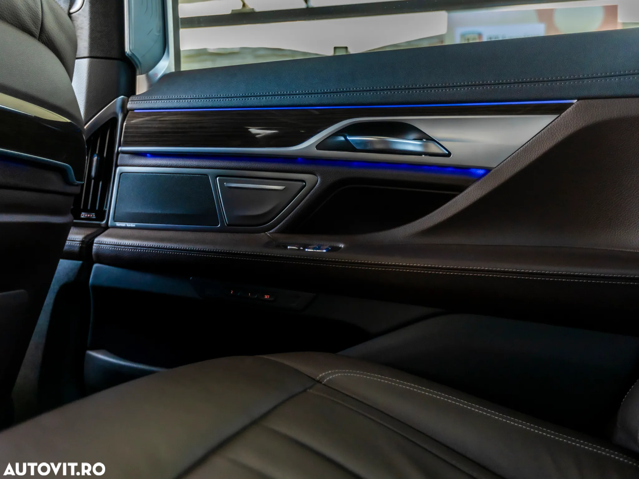 BMW Seria 7 745Le xDrive AT PHEV - 39
