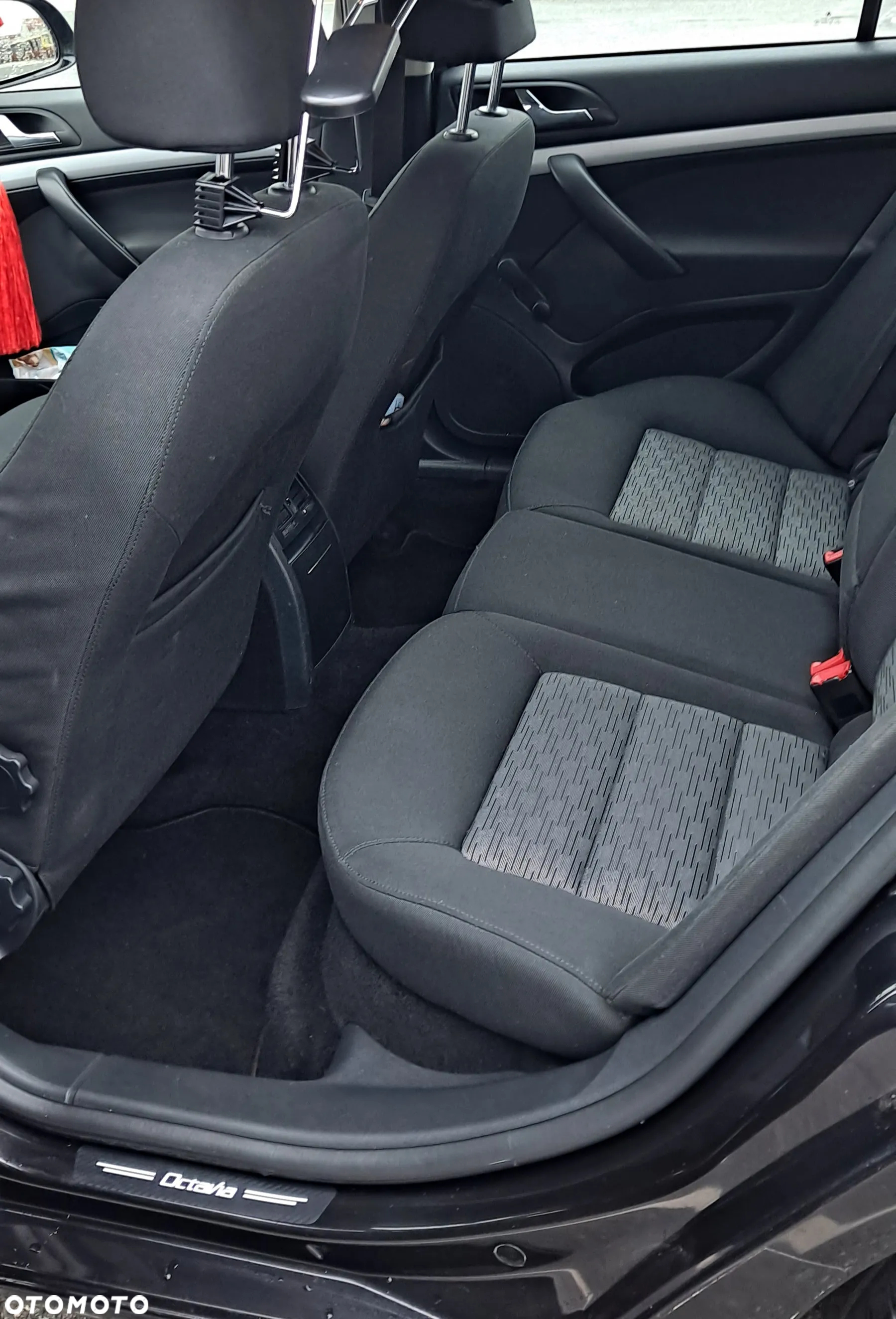 Skoda Octavia 1.6 Combi - 9