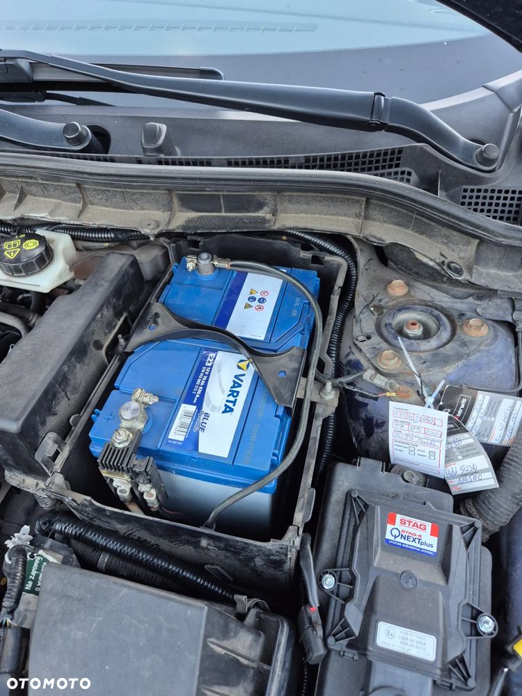 Mazda 3 2.0 Exclusive + - 17