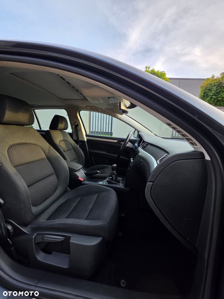 Skoda Superb 1.6 TDI Ambition - 17
