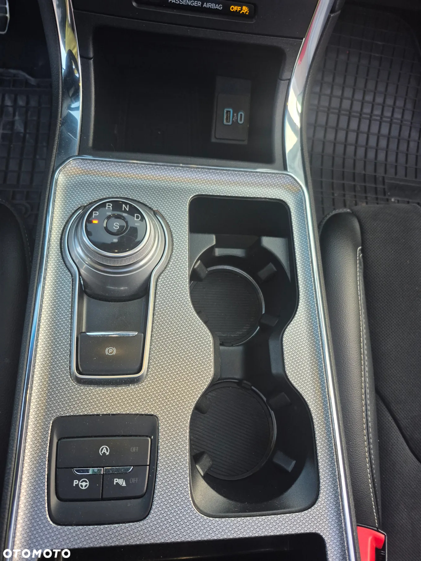 Ford Edge - 20