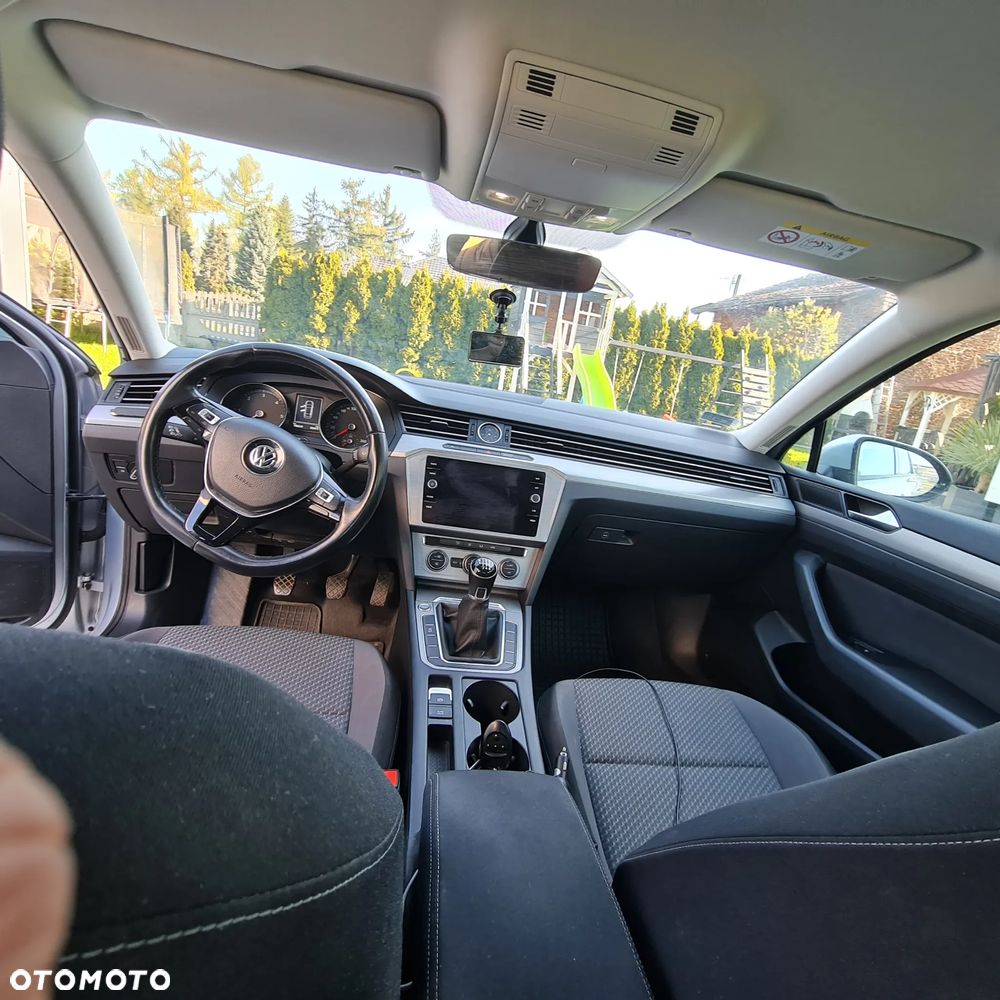 Volkswagen Passat 1.6 TDI BMT Trendline - 7