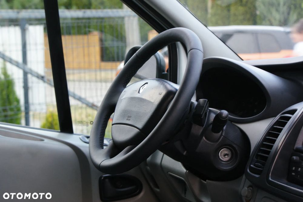 Renault Trafic - 13