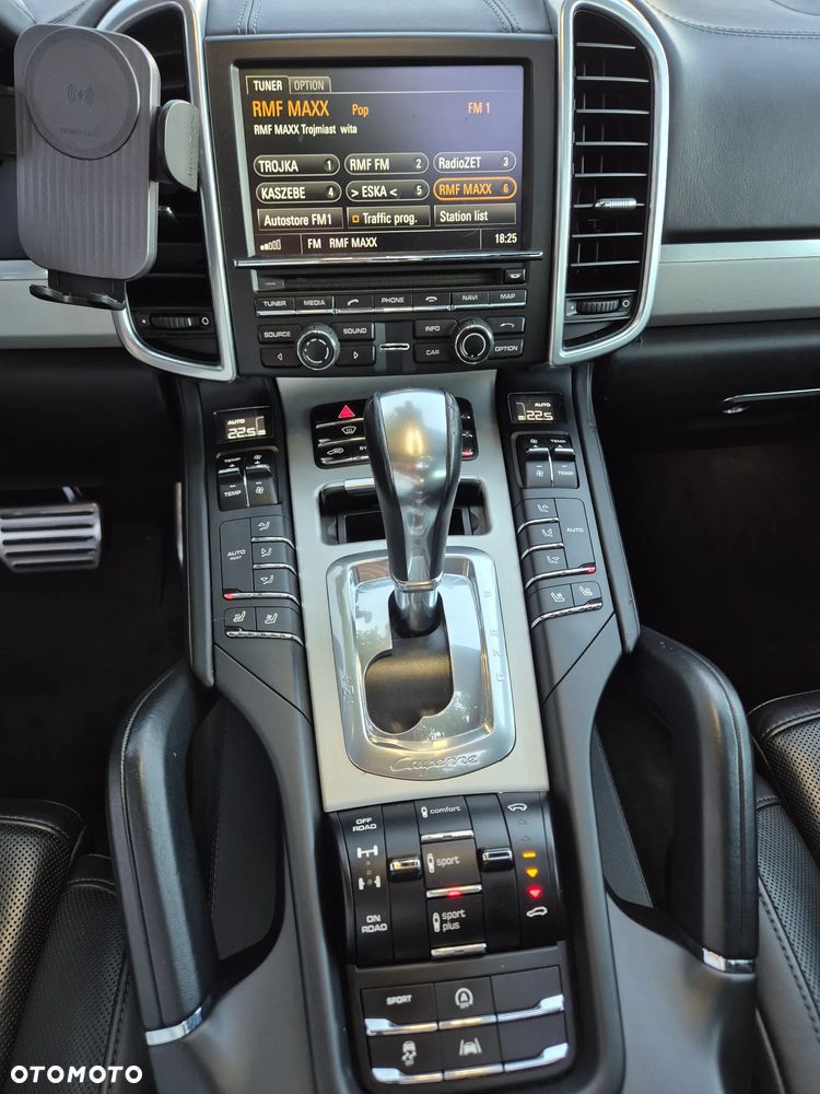 Porsche Cayenne S Diesel - 30