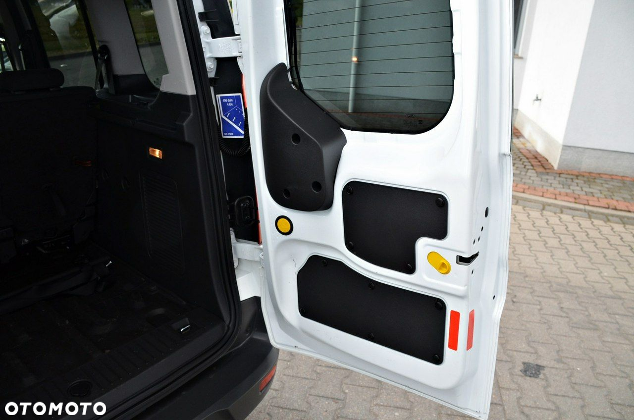 Ford Transit Connect - 16