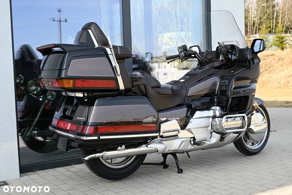 Honda GL - 40