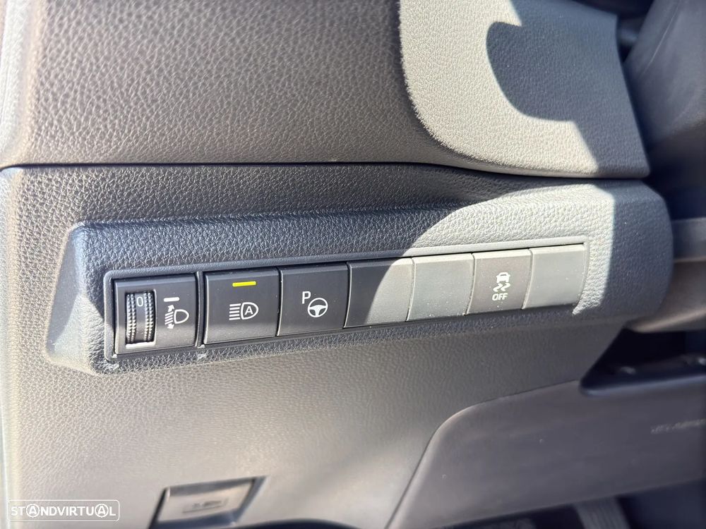 Toyota Corolla 1.8 Hybrid Comfort - 19