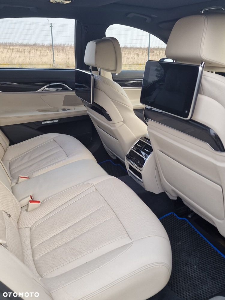 BMW Seria 7 740d xDrive - 6