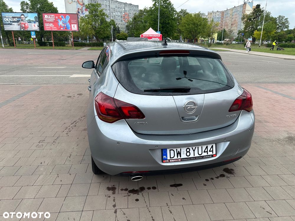 Opel Astra 1.4 Turbo Cosmo - 3
