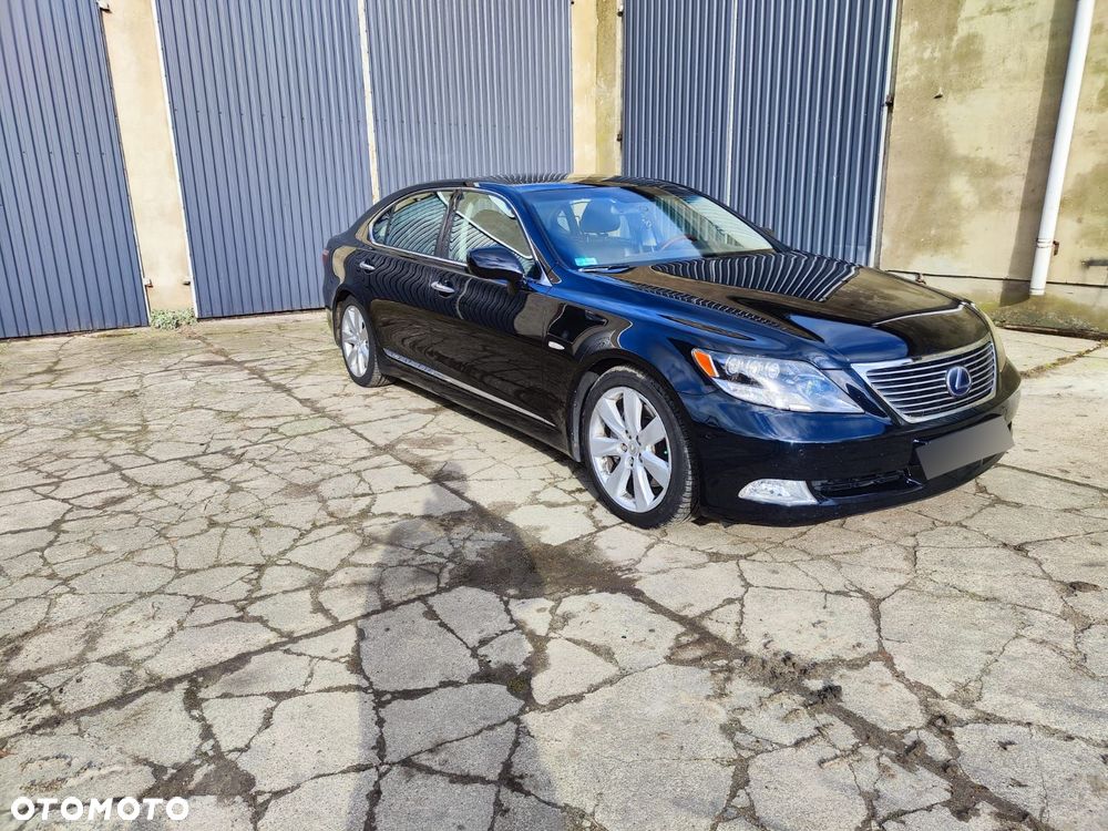 Lexus LS 600h L Prestige - 13