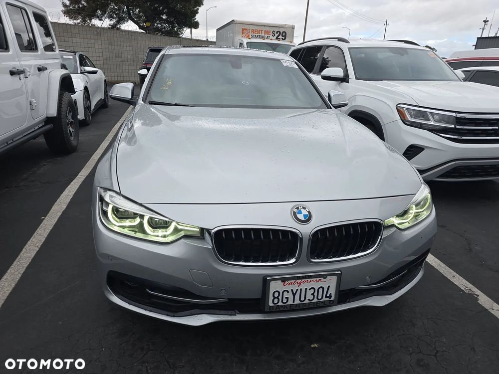 BMW Seria 3 330i GPF Luxury Line sport - 3