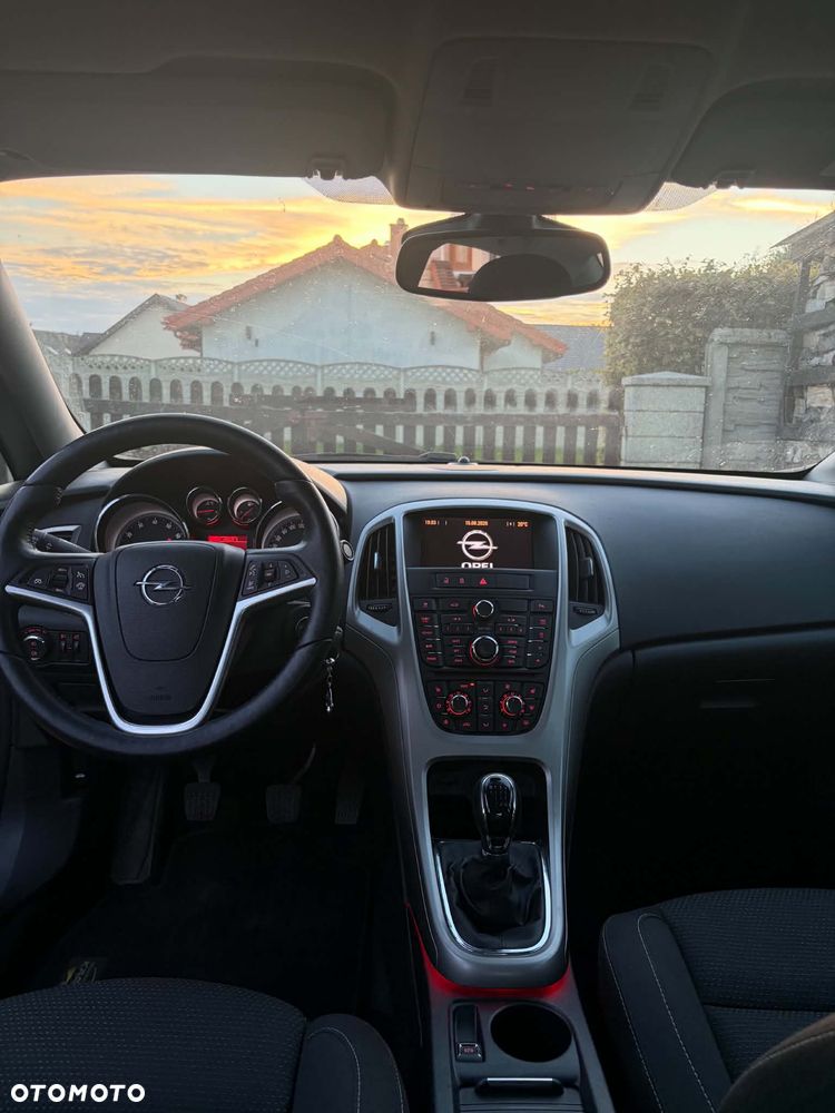 Opel Astra 1.4 T Active - 4