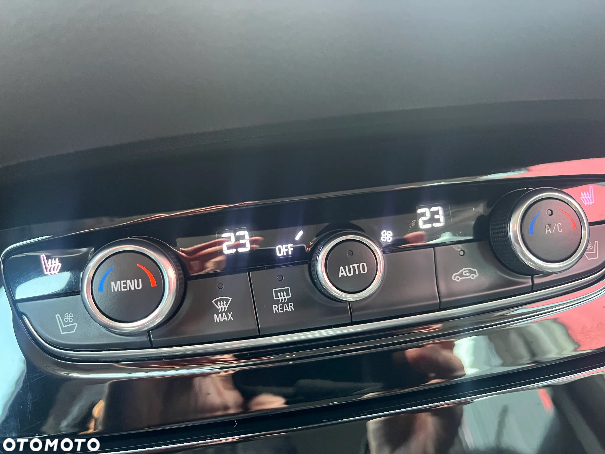 Opel Grandland X Plug-in-Hybrid 1.6 DI Start/Stop Business Edition - 22