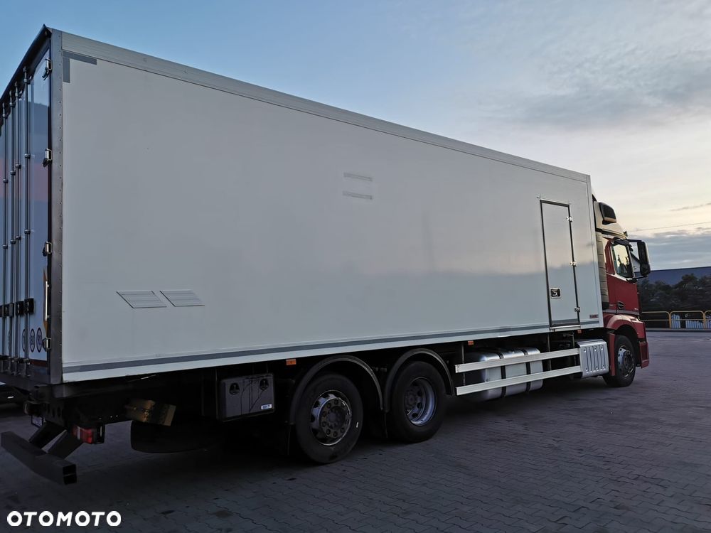 Mercedes-Benz Actros - 5