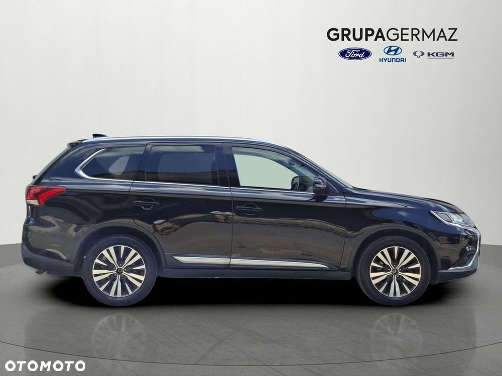 Mitsubishi Outlander 2.0 Instyle + 4WD CVT - 6