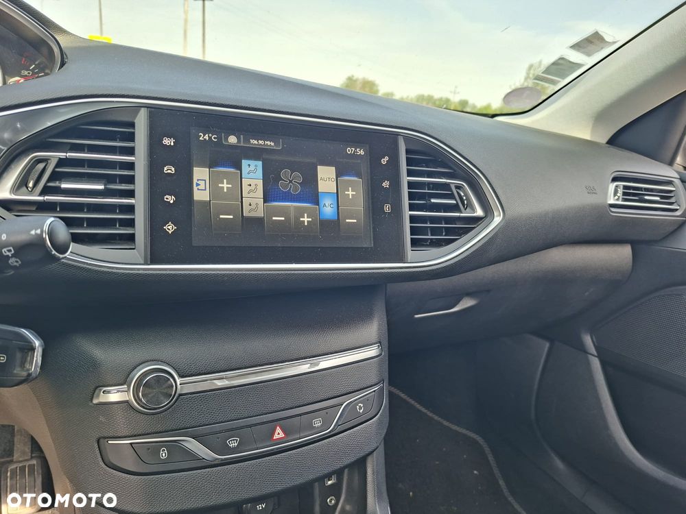 Peugeot 308 1.2 PureTech Style S&S - 9