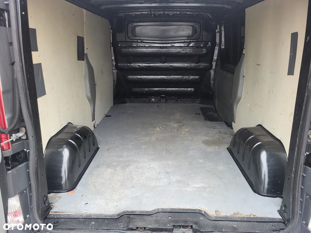 Opel Vivaro - 29