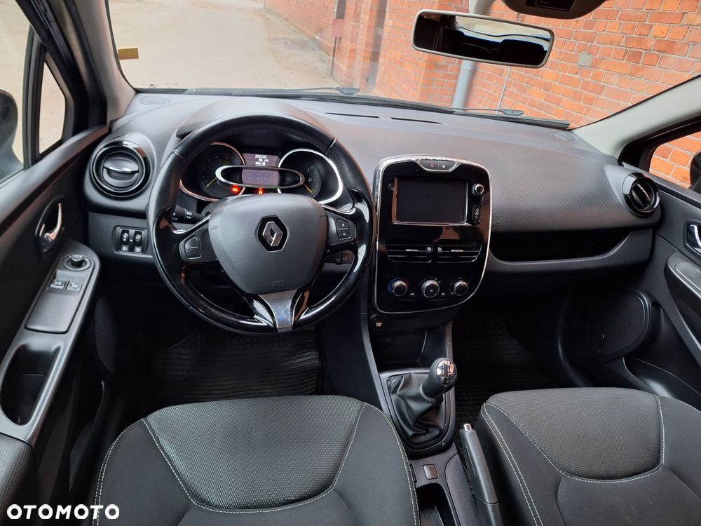 Renault Clio - 6