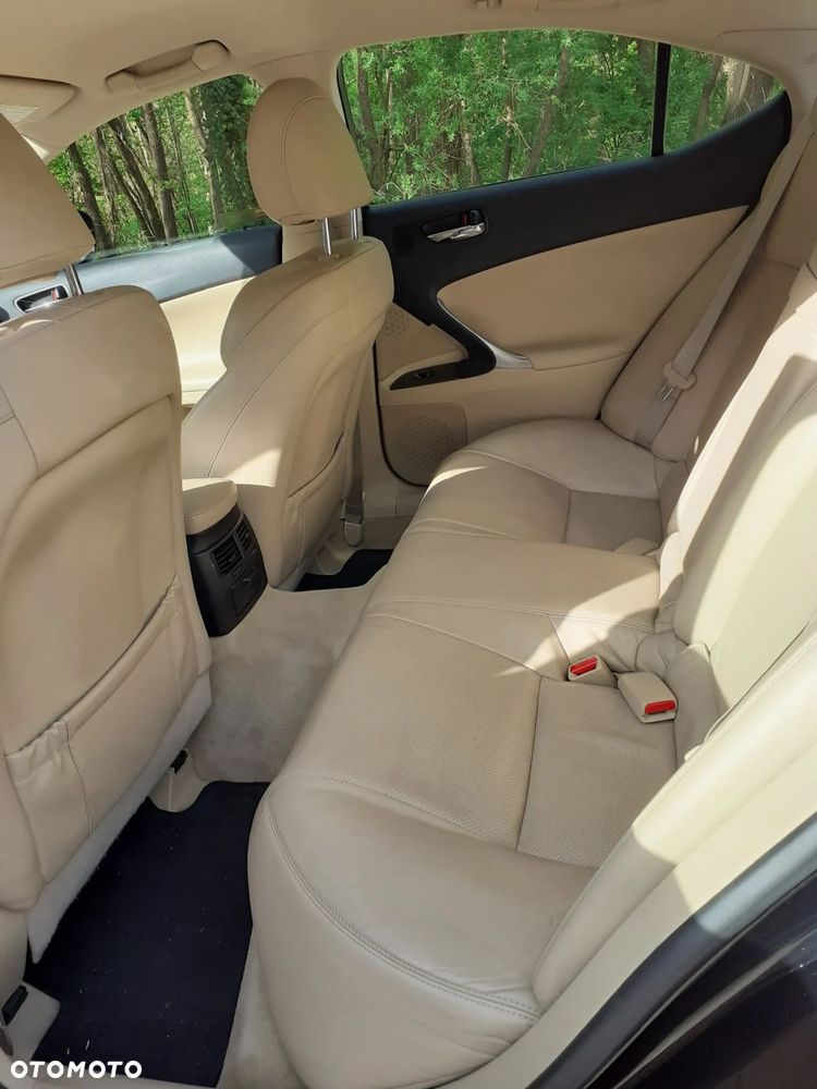Lexus IS 220 D Comfort - 4