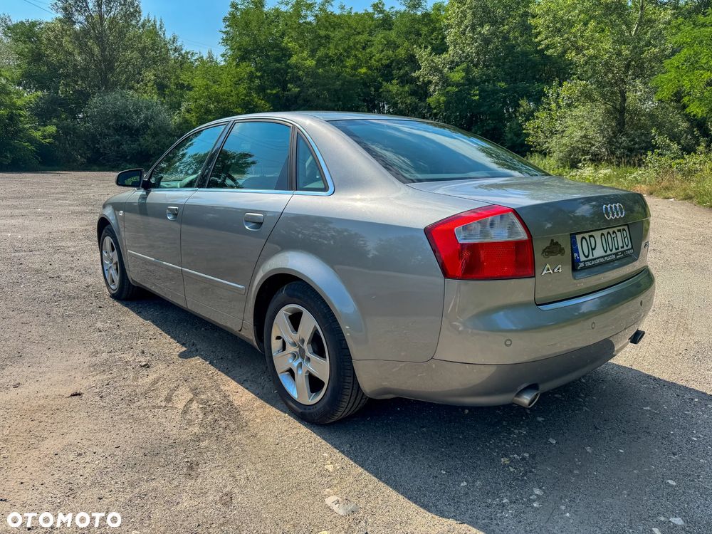 Audi A4 Limousine - 2
