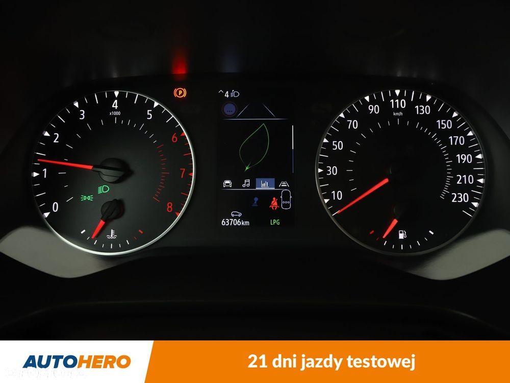 Renault Captur - 19