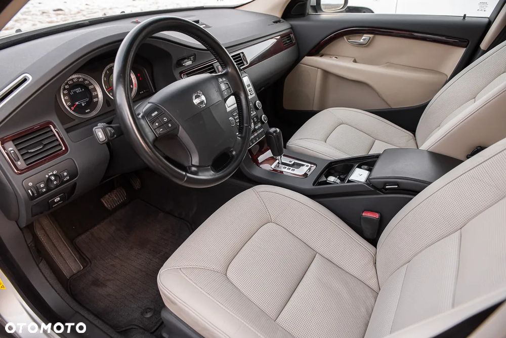 Volvo S80 V8 AWD Summum - 16