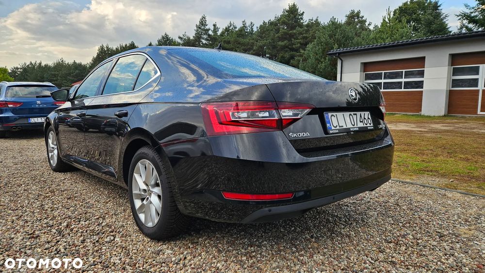 Skoda Superb 1.8 TSI Style DSG - 4