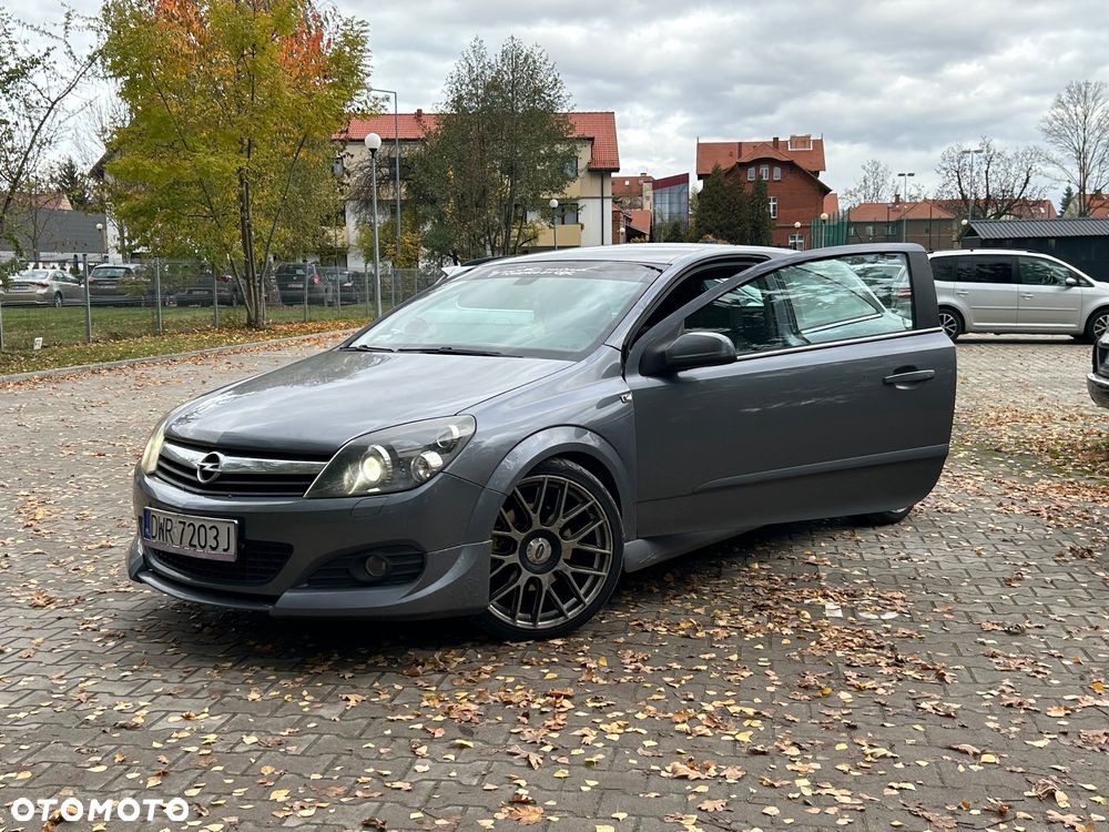 Opel Astra 2.0 T Cosmo - 2