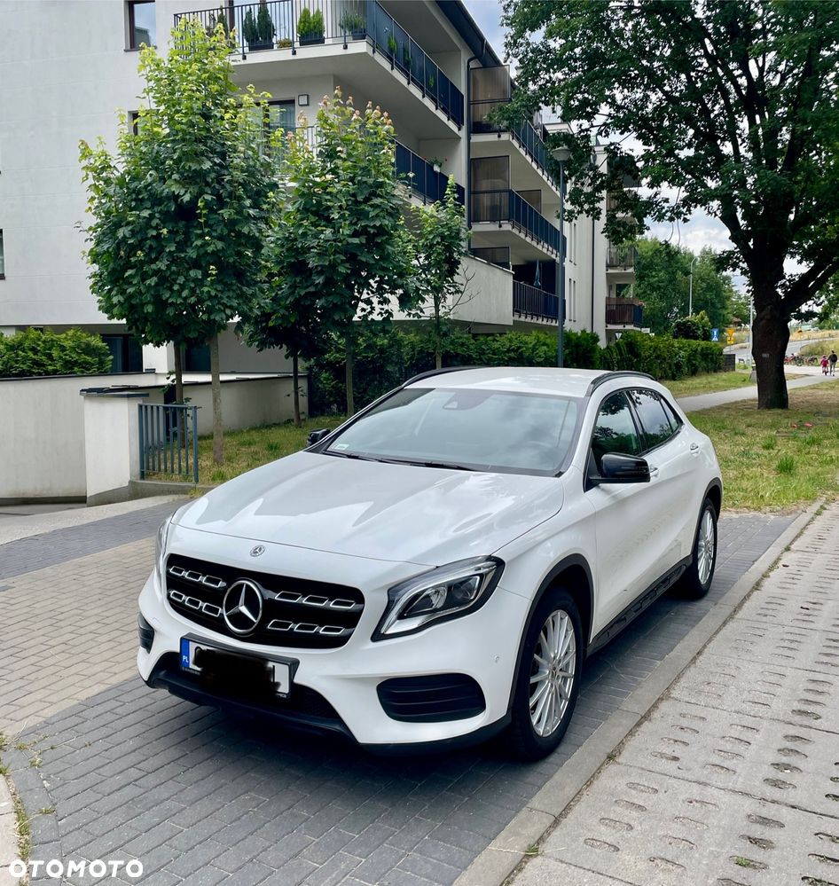 Mercedes-Benz GLA 220 4-Matic - 6