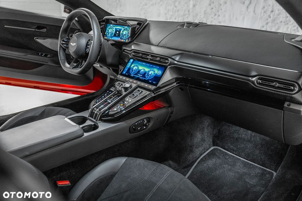 Aston Martin Vantage - 14