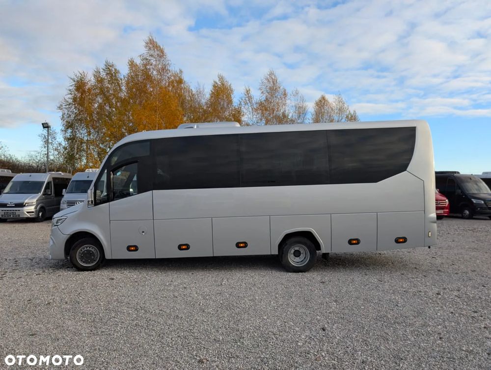 Mercedes-Benz Sprinter 519 - 13